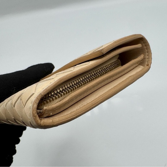 Bottega Veneta Wallet and unbranded chain for crossbody | Very Good Condition - Picture 9 of 12